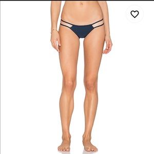 Frankie’s bikinis Oceanside bottoms